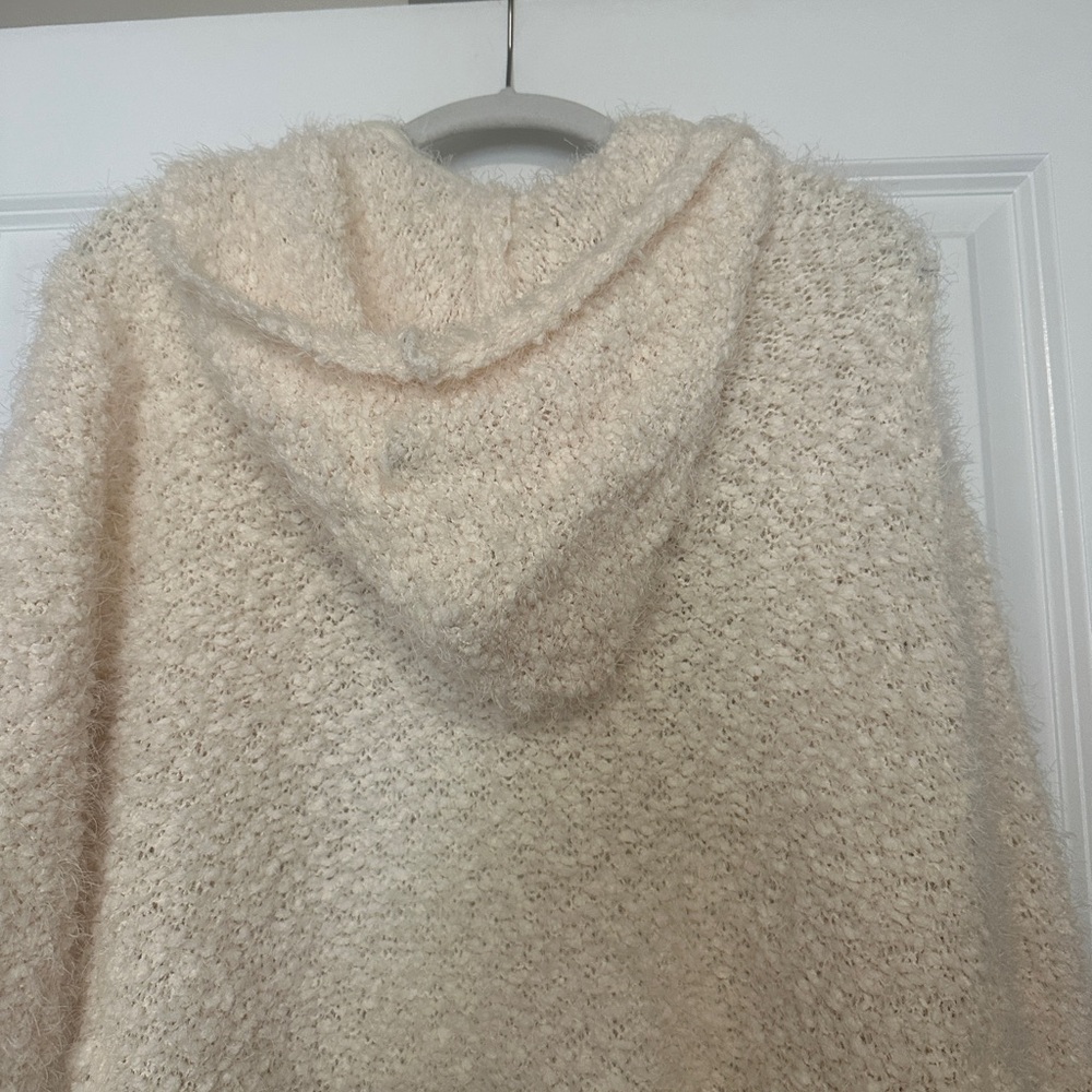 Cardigan - Picture 3 of 4